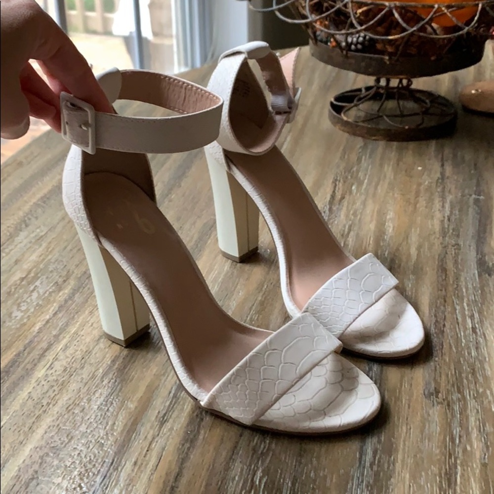 Mix no. 6 Block Heel Pumps